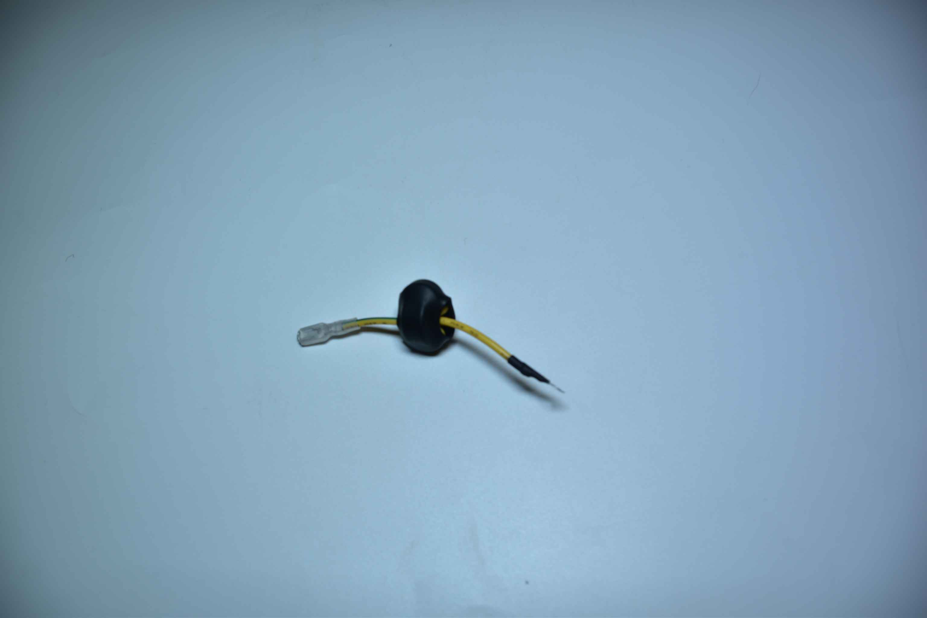 磁環(huán)防干擾端子連接線束 磁環(huán)防干擾端子連接線束