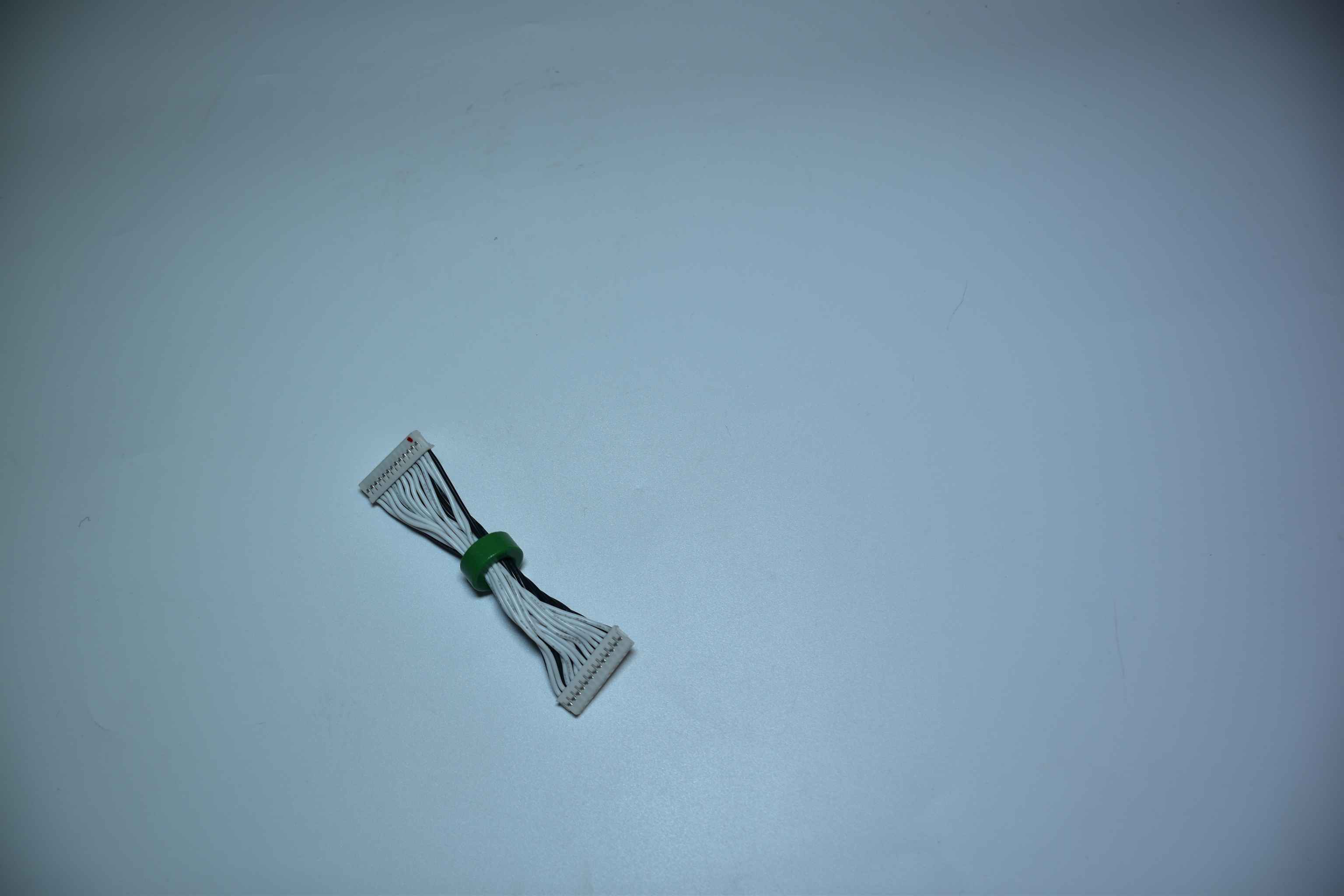 磁環(huán)防干擾端子連接線束 磁環(huán)防干擾端子連接線束